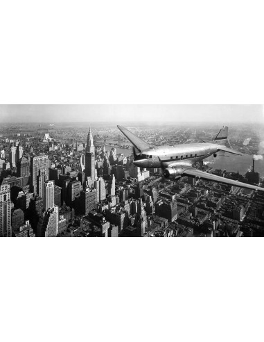 DC-4 sobre Manhattan, Nueva York