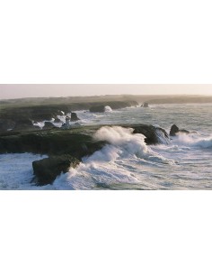 Faro de los Poulains lors d'une tempète