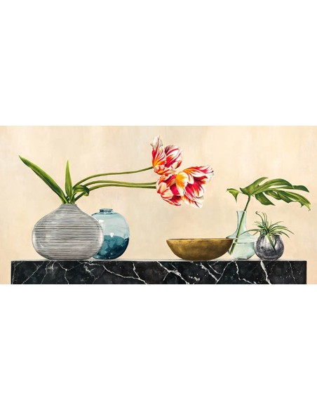 Entorno floral sobre mármol negro