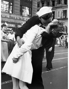 Despidiéndonos de la guerra en Times Square, 1945