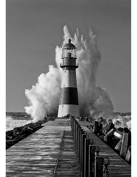 Faro en el mar Mediterráneo (detalle, blanco y negro)