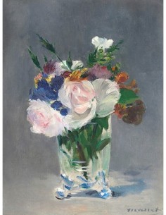 Flores en un jarrón de cristal