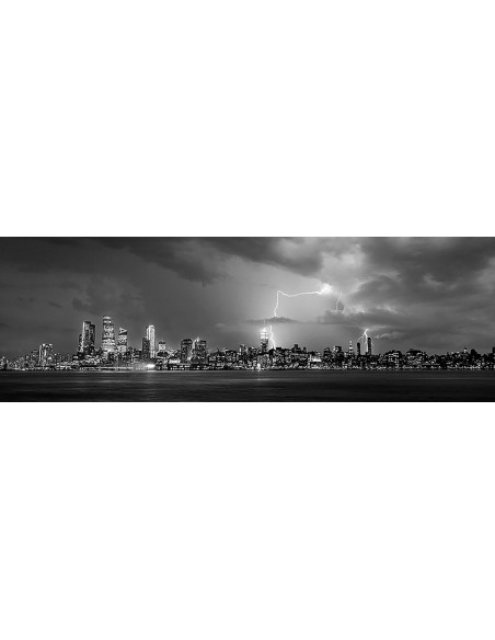 Tormenta sobre la ciudad de Nueva York (blanco y negro)